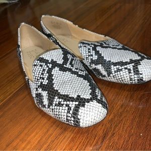 Naturalized Snakeskin Loafers Flats